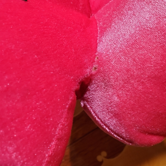 Build a Bear Hello Kitty Plush Chair - Picture 2 of 6